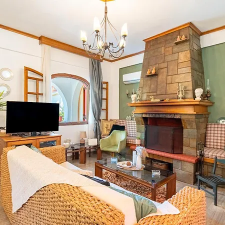 House Theodora Holidays Greece Dragotina