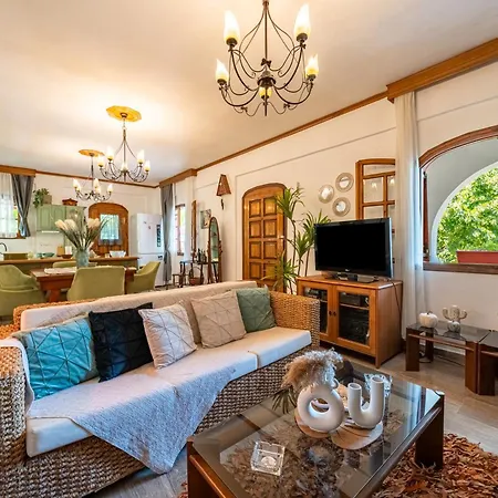 House Theodora Holidays Greece בית נופש Dragotiná